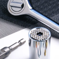 Gator Grip - Universal Socket Wrench
