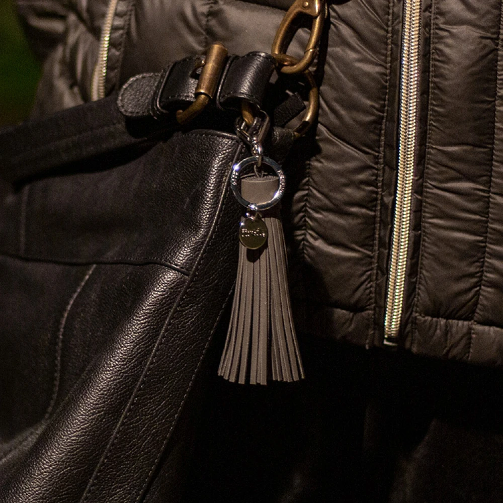 Reflective Tassel Firefly - Image 4