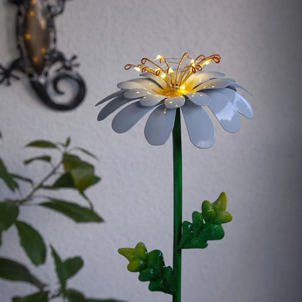 Solar Cell Flower On A Stick, Daisy - Image 2