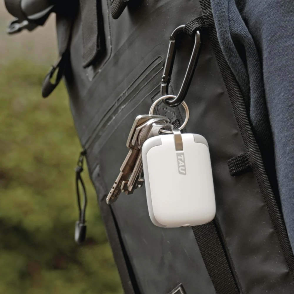 Small Powerbank With USB Cables - Image 7