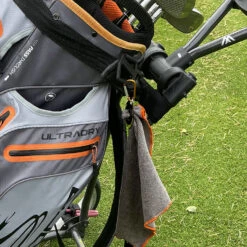 Towel Hanger With Microfiber Cloth