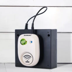 Battery-powered Mouse & Rat Scarecrow