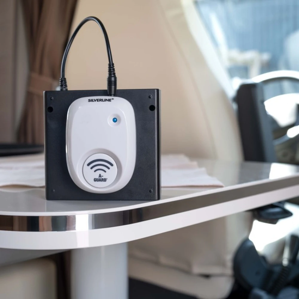 Battery-powered Mouse & Rat Scarecrow - Image 2