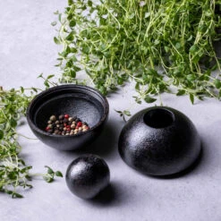 Cast Iron Mortar, Gravitas