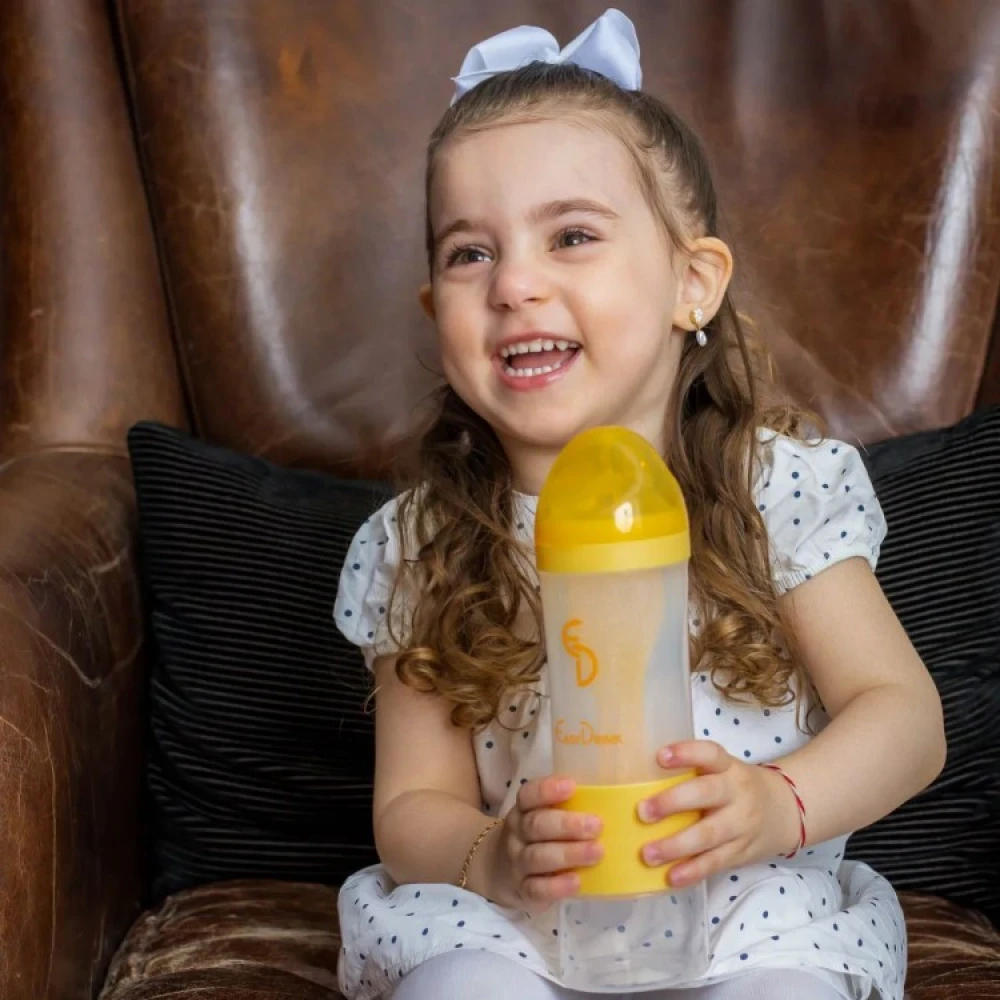 Easy Drink Baby Bottle - Image 4